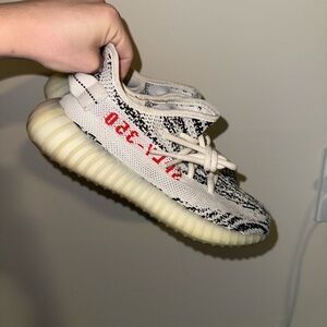 Yeezy Boost 350 V2 Zebra